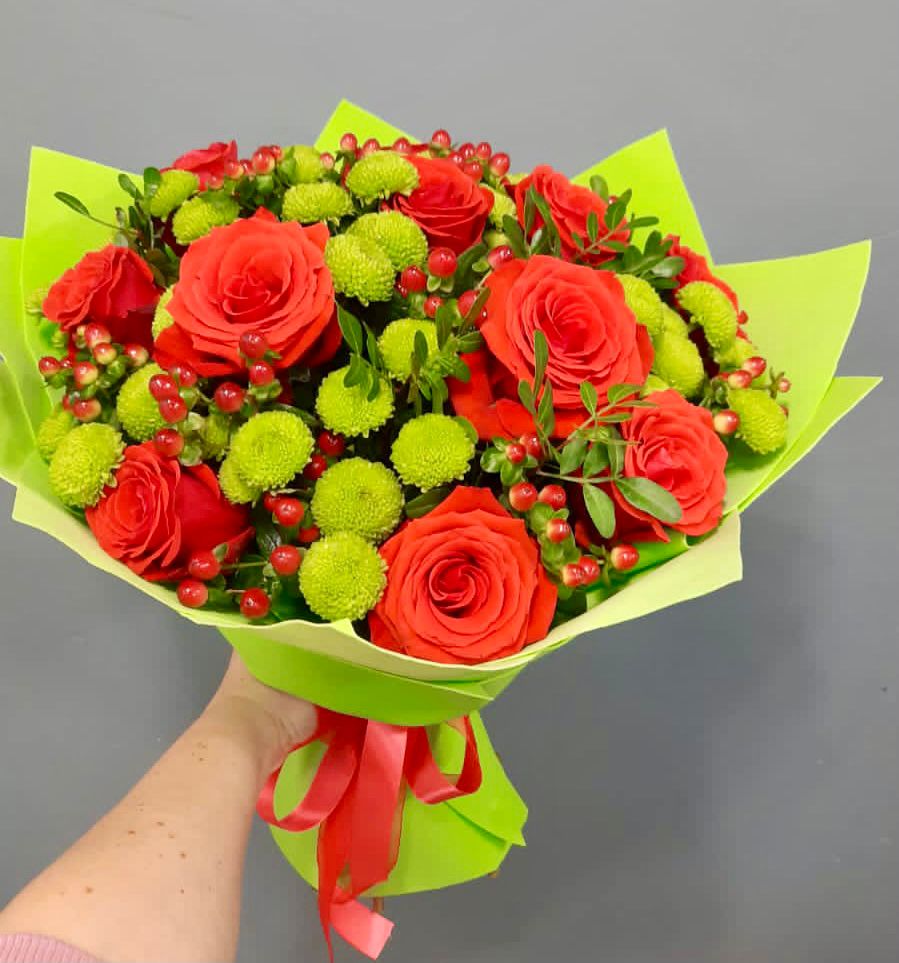 Букет цветов из: Хризантемы и Розы в Козлово