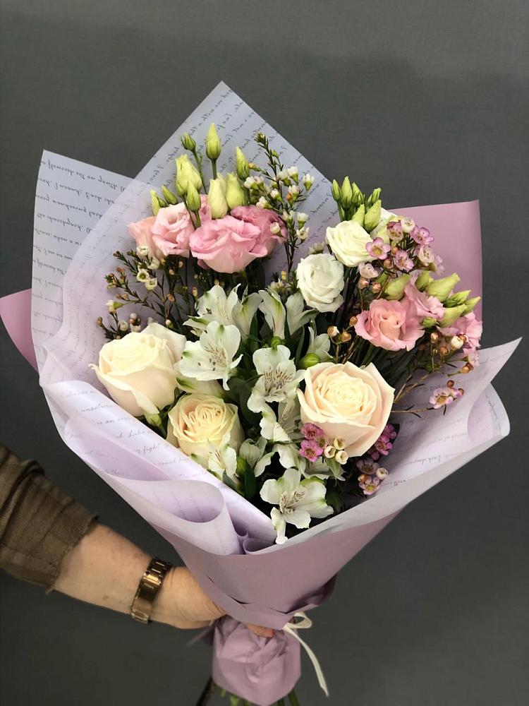 Букет цветов из: Альстромерии, Розы и Лизиантусы в Козлово