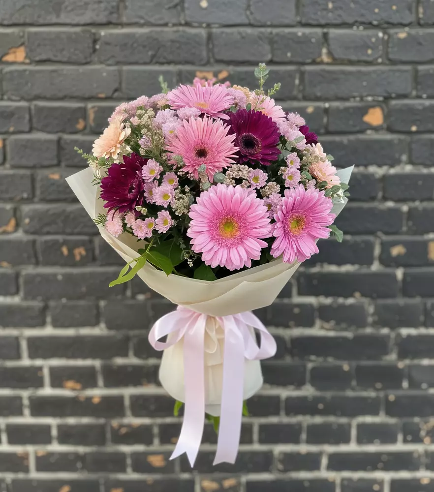 Букет цветов из: Герберы и Хризантемы в Козлово