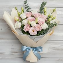 Букет цветов из:  Лизиантусы в Козлово