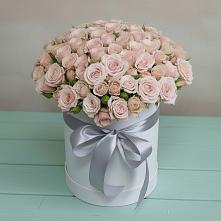 Цветочная композиция из Розы в шляпной коробке в Козлово