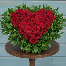 Цветочная композиция из Розы в виде сердца в Козлово