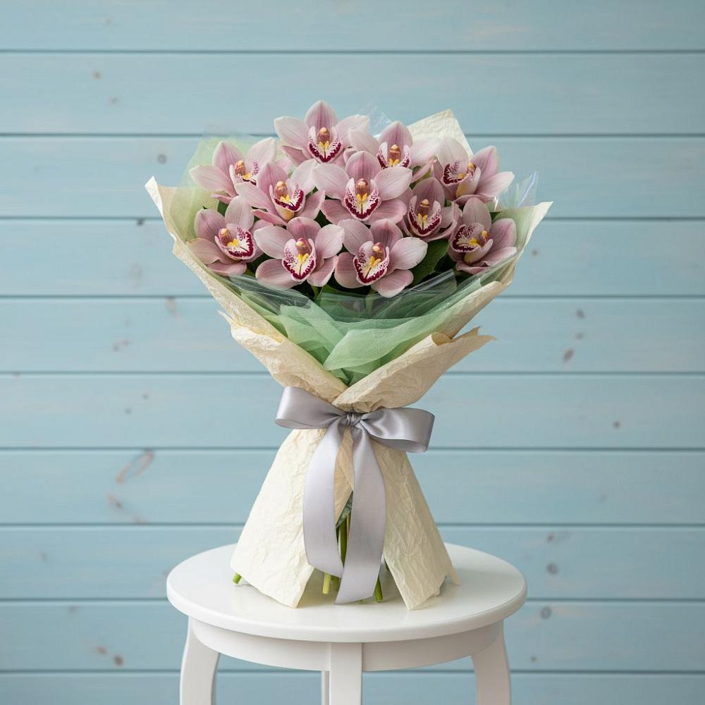 Букет цветов из: Орхидеи и Розы в Козлово