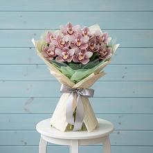 Букет цветов из:  Орхидеи и Розы #REPLACE_PRED# Козлово