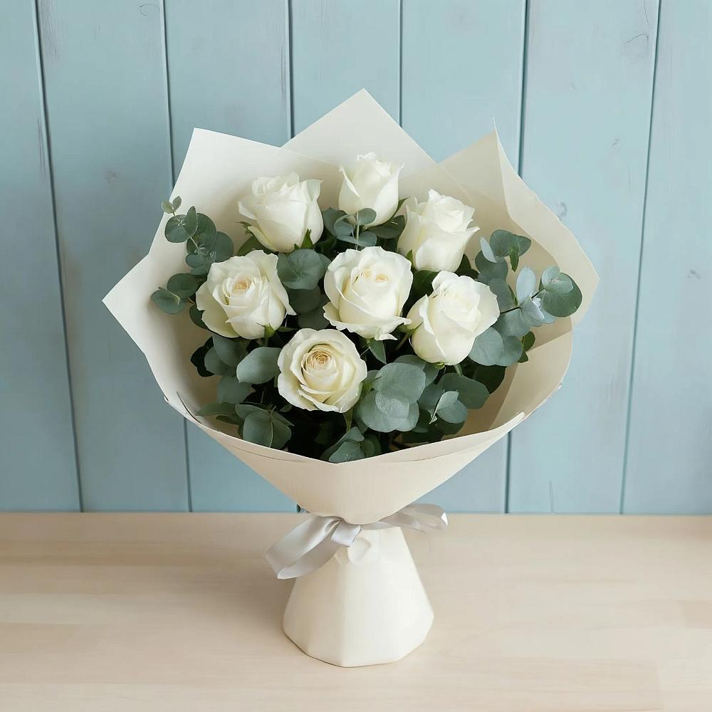 Букет Белые розы в Эвкалипте в Козлово