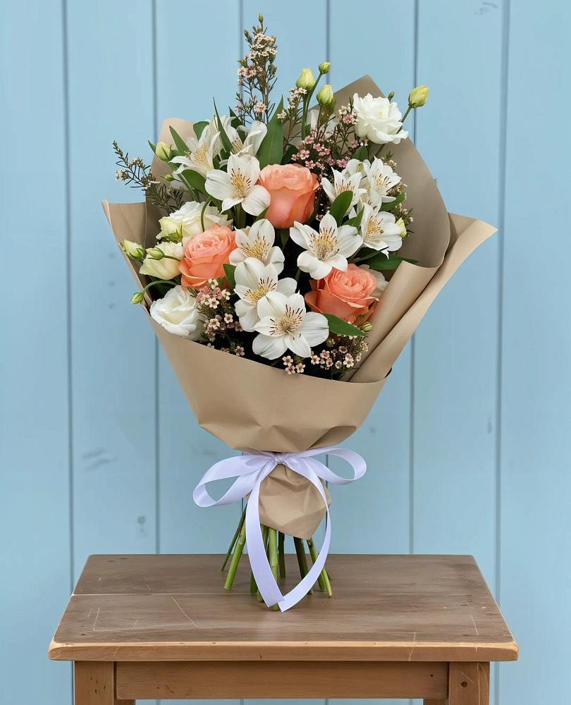 Букет цветов из: Альстромерии, Лизиантусы, Розы и Хризантемы в Козлово